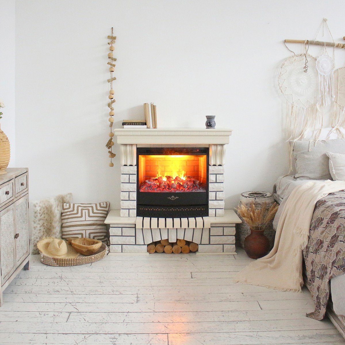 Электрокамин RealFlame Country WT с очагом 3D Firestar 25,5